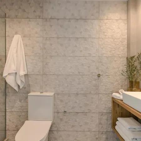 Villa Lotus - Unalome *