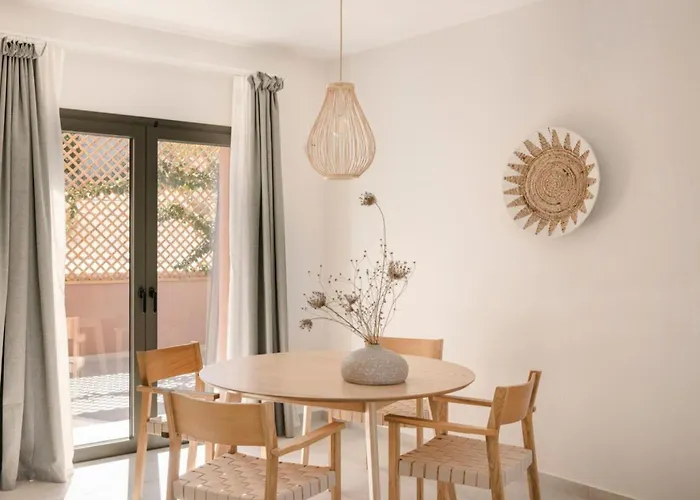 Villa Lotus - Unalome *